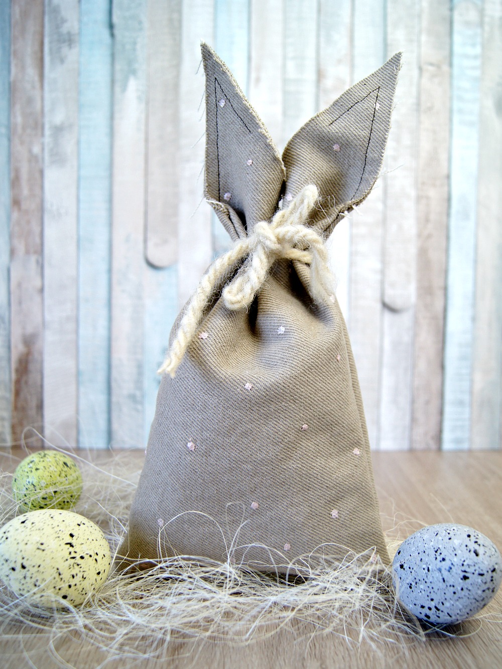 Nähanleitung für eine Tasche mit Hasenohren zu Ostern. | von Fantasiewerk
