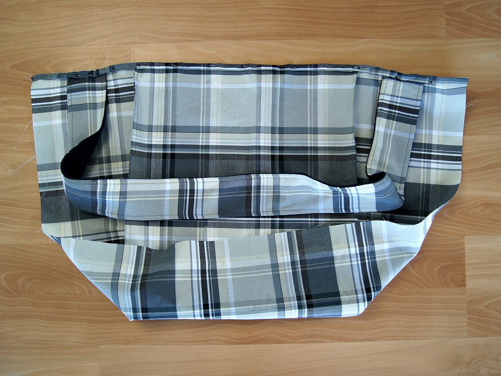Anleitung: Picknickdecke mit integrierter Tasche nähen. | von Fantasiewerk