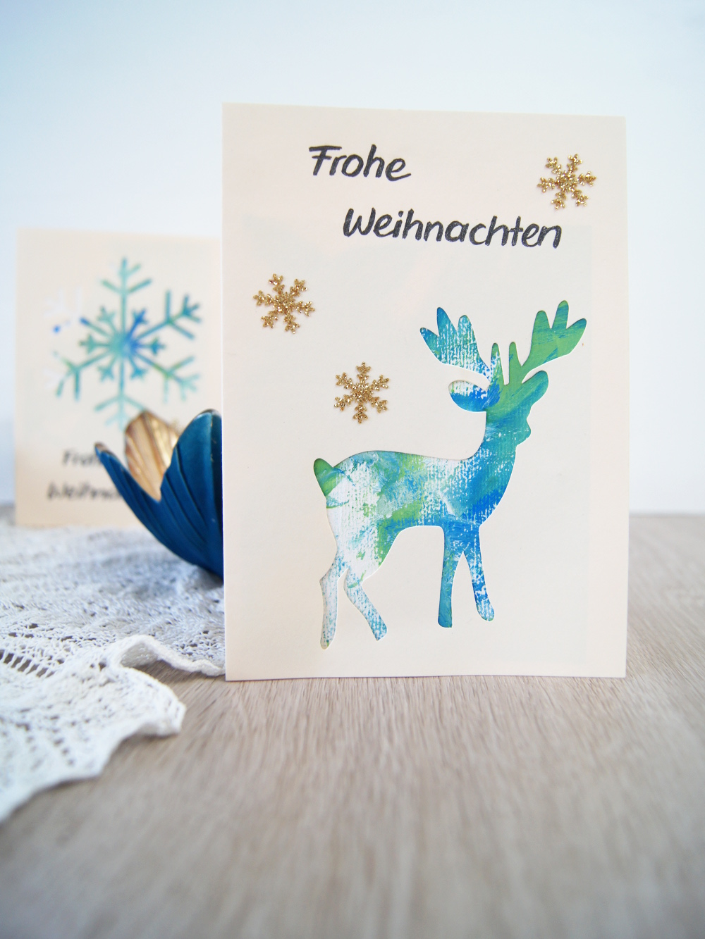 Weihnachtskarte mit Kleinkindern gestalten - Malen mit Fingerfarben als Geschenk zu Weihnachten | von Fantasiewerk