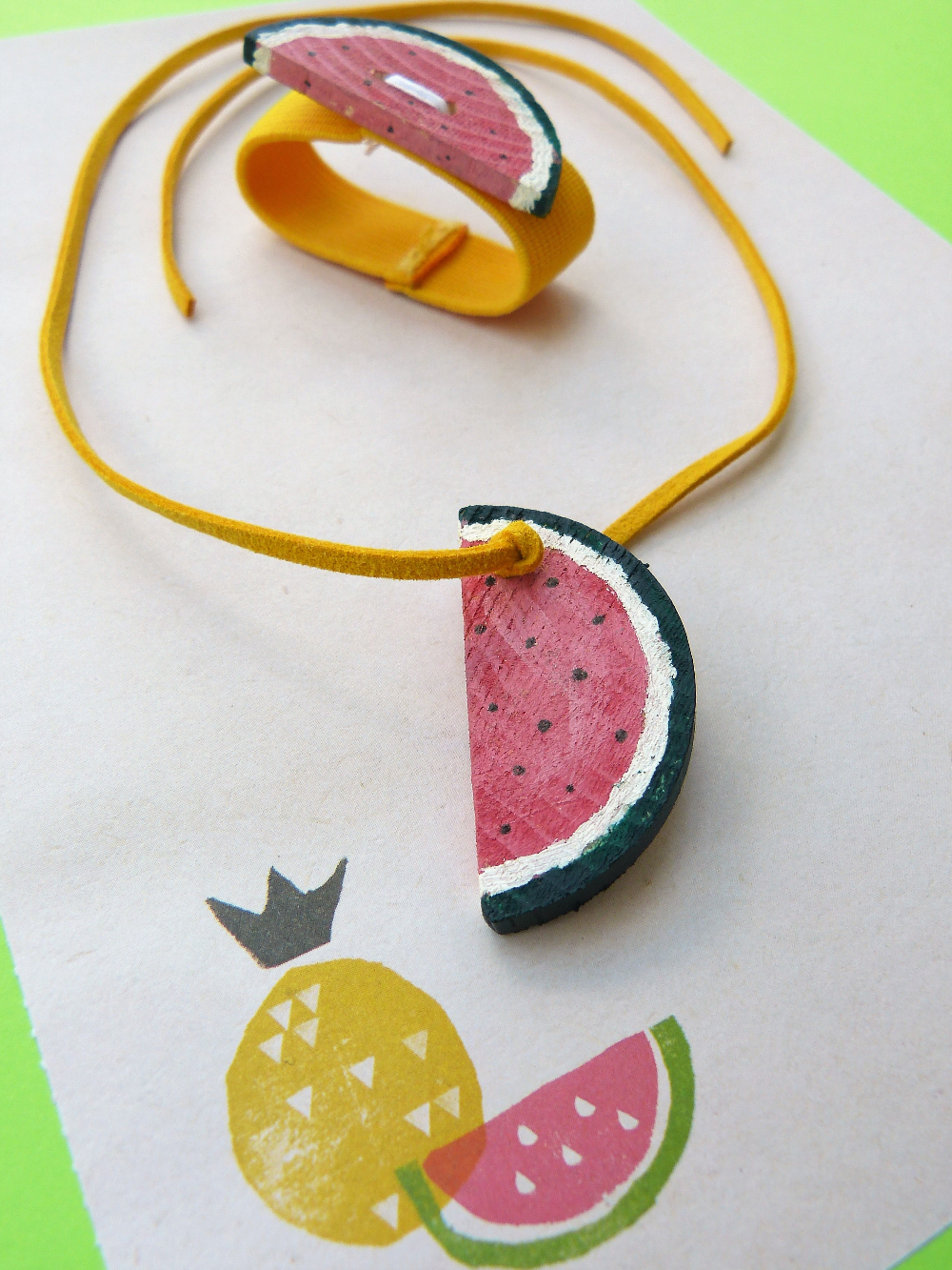 Anleitung | Wassermelonen - Schmuck für Kinder selbstgemacht aus Holz | www.fantasiewerk.ch