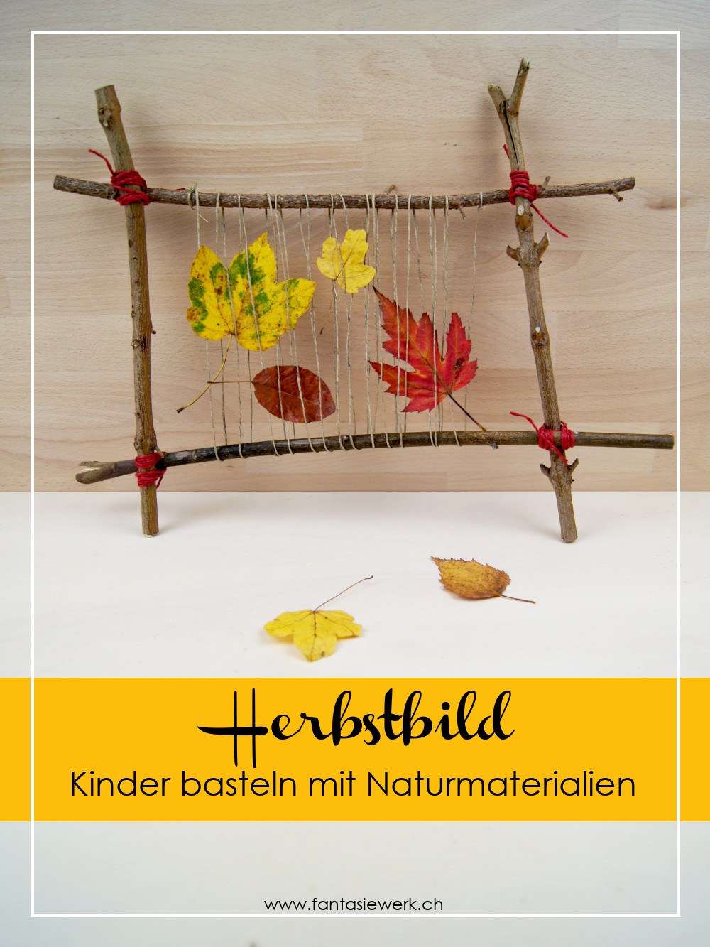 Anleitung: Herbst - Gesteck aus Ästen und Laubblättern basteln | Kinder entdecken Naturmaterialien und gestalten mit ihnen ein kreatives herbstliches Bild | Fantasiewerk | #naturmaterialien #bastelnmitkindern