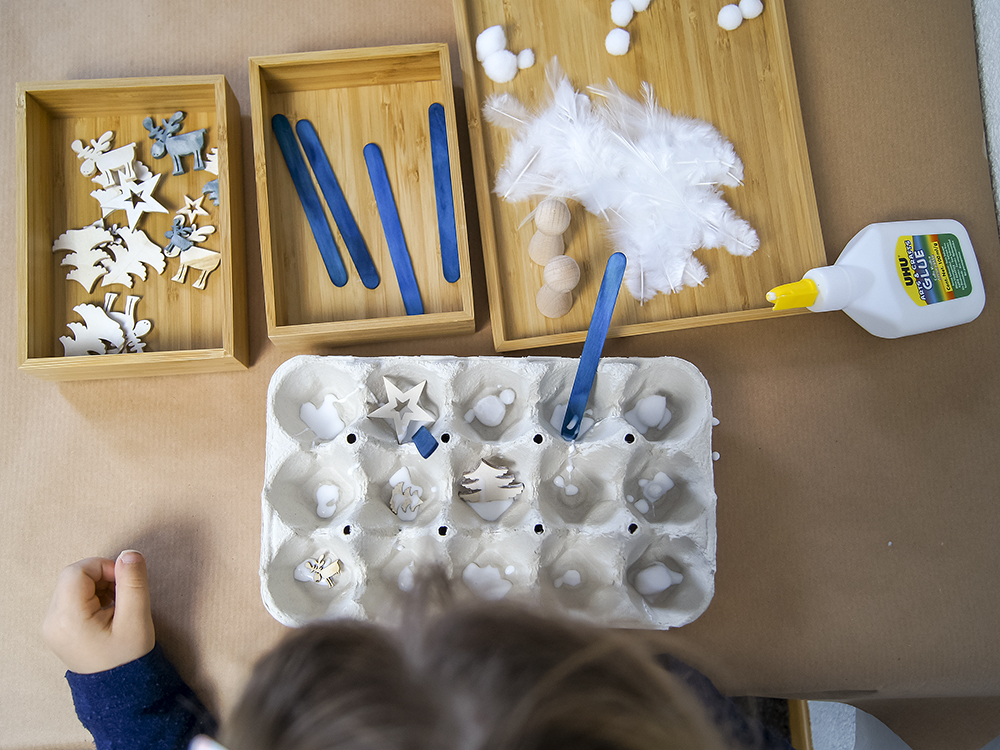 Weihnachtssstadt aus Eierkarton - Basteln und Spielen mit Kindern zum Thema Weihnachten, Advent und Christkind | #bastelnmitkindern | von Fantasiewerk