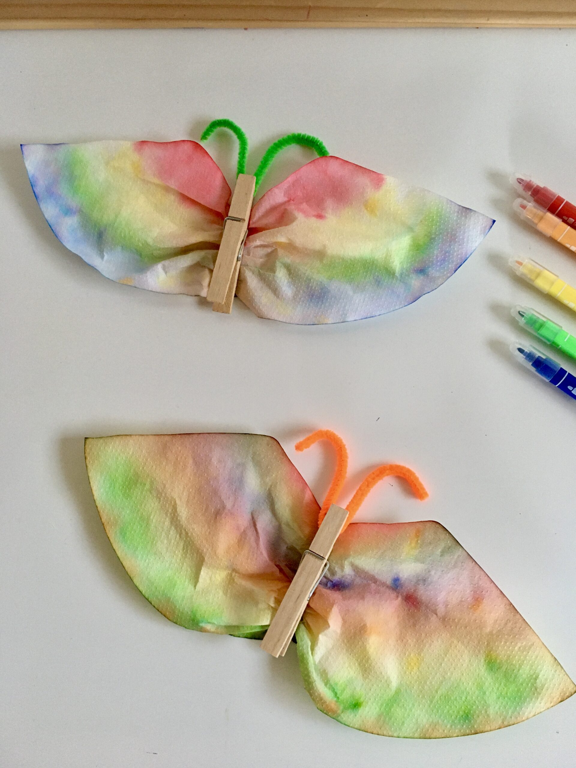 Schmetterlinge #bastelnmitkindern | Anleitung zur Papierchromatografie | #malenmitkindern | von Fantasiewerk