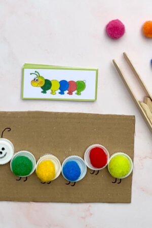 Raupe zum Farbenlernen mit DIY-Pinzette | Basteln und Lernen mit Kindern | von Fantasiewerk