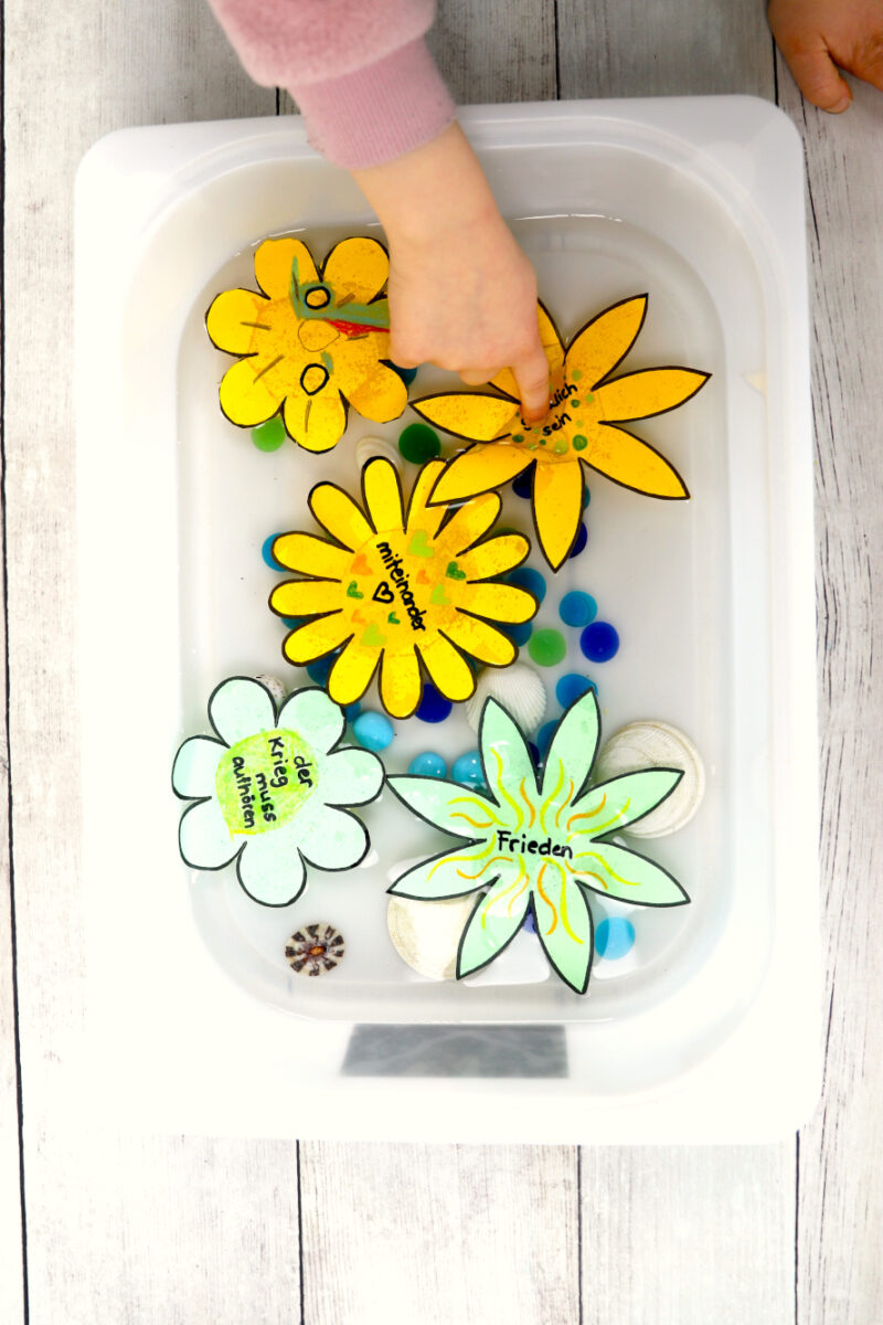 Wunsch-Blume aus Papier gestalten | Wasser-Experiment | Kinder gegen den Krieg #ukraine | von Fantasiewerk