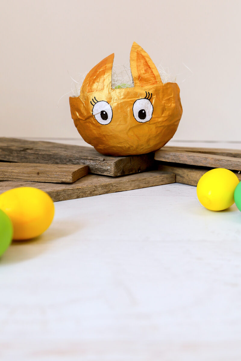 Hasen - Osterkorb mit Pappmaché kleistern | #bastelnmitkindern | von Fantasiewerk